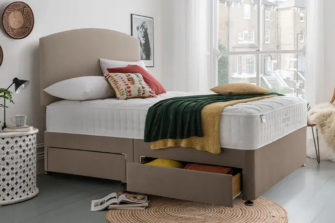 divan set with blankets on