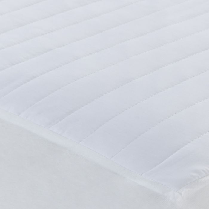 A close up image of the fabric detail on the Silentnight Anti-Allergy Mattress Protector 