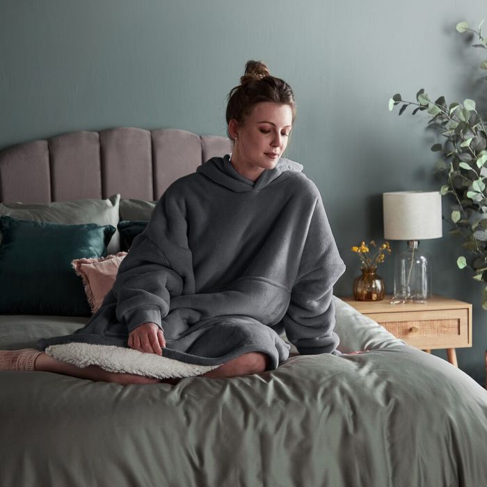 snugsie oversized hoodie in charcoal