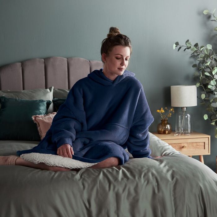 snugsie oversized hoodie in navy