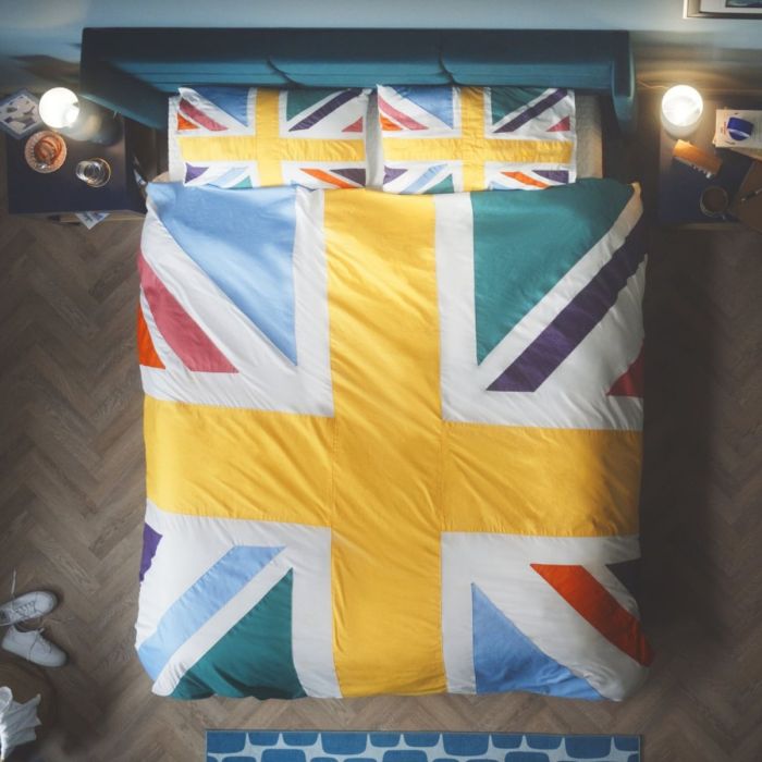 silentnight union jack duvet cover set on a bed